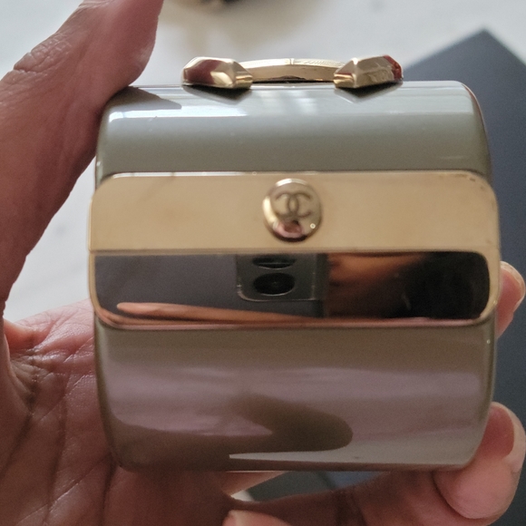 Chanel bracelet - Picture 2 of 3